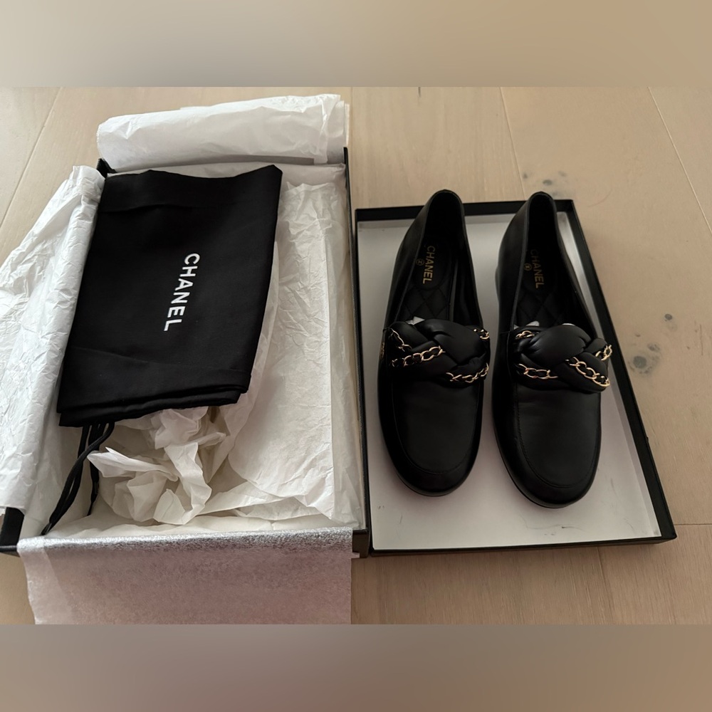 Authentic NWT Chanel Leather Moccasins/loaf size EUR 37 - Picture 2 of 10
